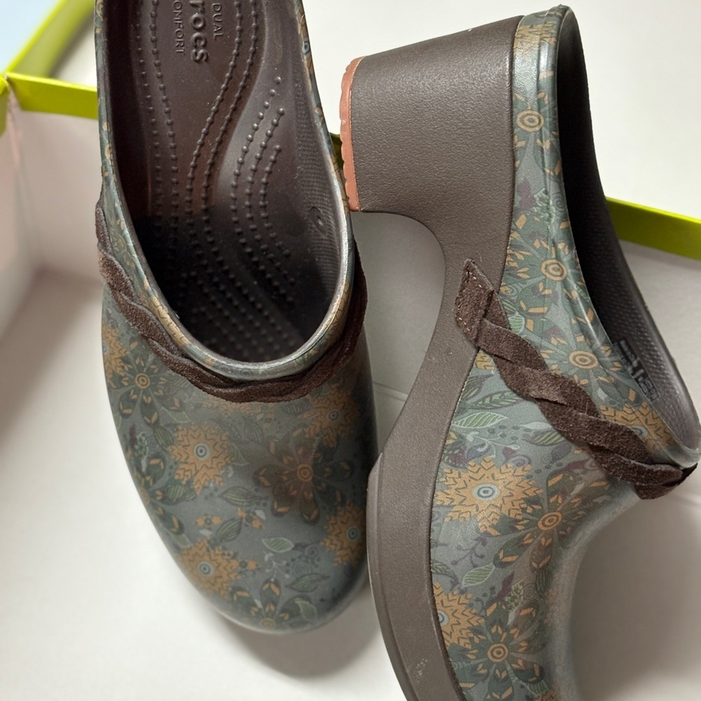 CROCS Women's Floral Mules - Brown and Green